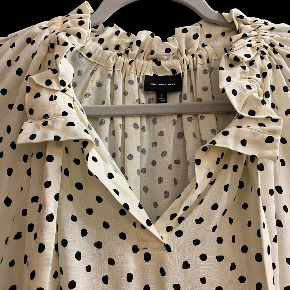 WHO WHAT WEAR Tie Neck Blouse With Painted Dots Size L - Picture 6 of 9